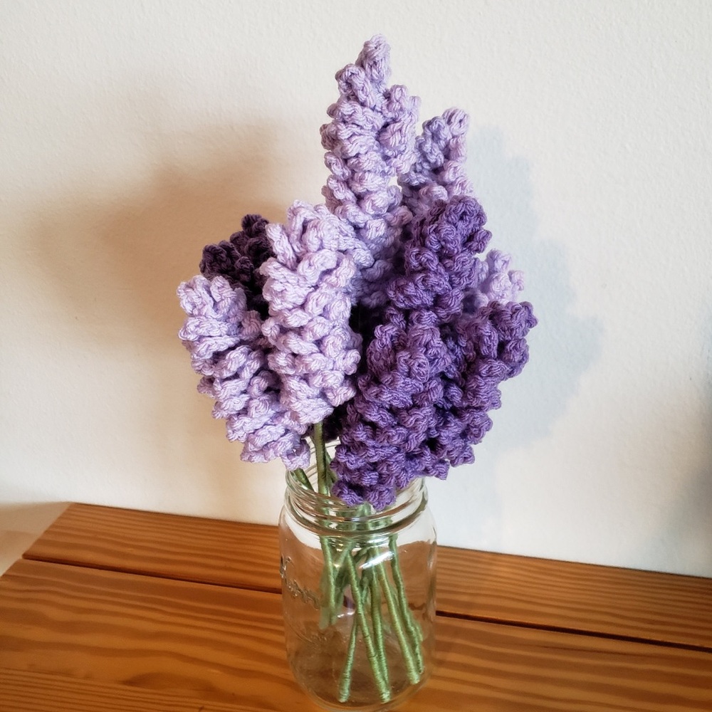 12 Handmade Crochet Lavender Flower’s - Picture 3 of 3